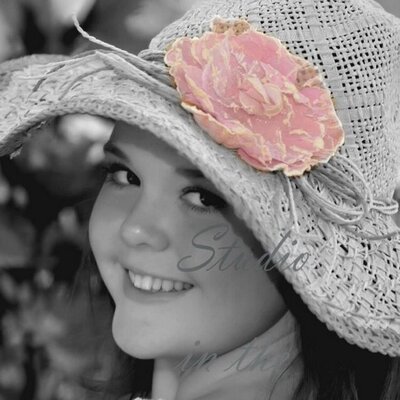Profile Picture of Colleen Yoder (@colleen_yoder) on Twitter
