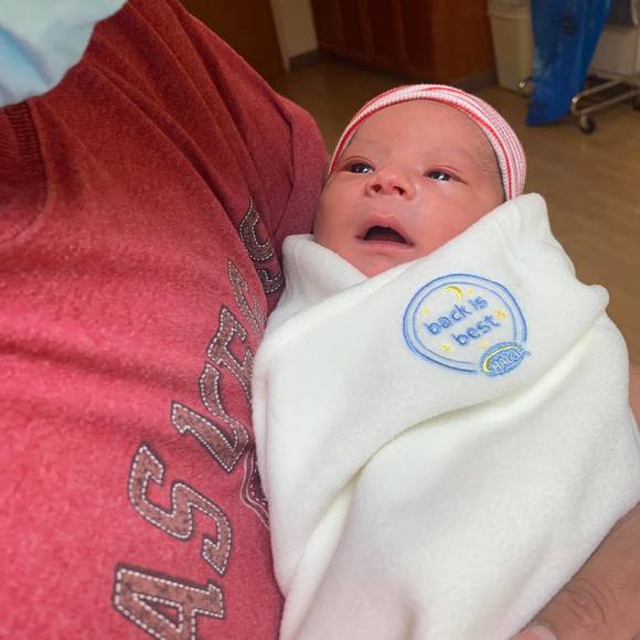 Profile Picture of Claudia Arambula (@clauclau2013) on Poshmark