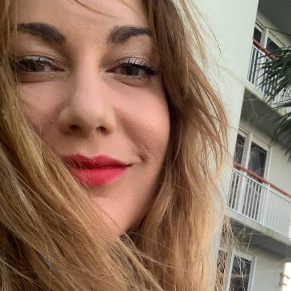 Profile Picture of Kate Davis (@kateedavis2016) on Poshmark