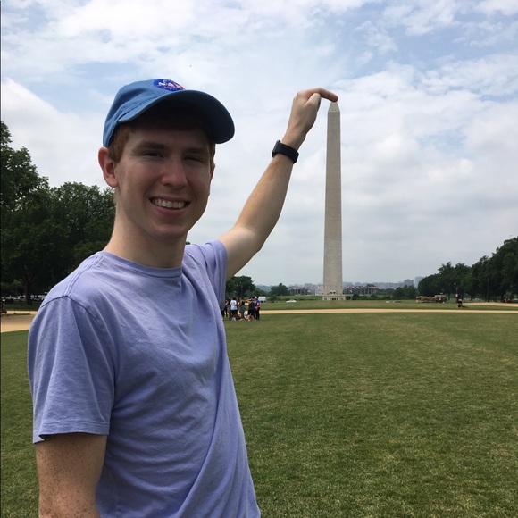 Profile Picture of Carson Edwards (@carboi) on Poshmark