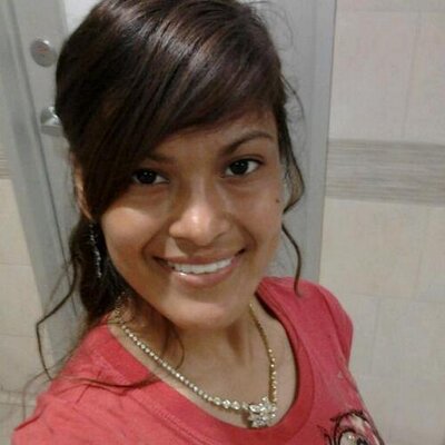 Profile Picture of Carmella Perez (@paz_peacekiss) on Twitter