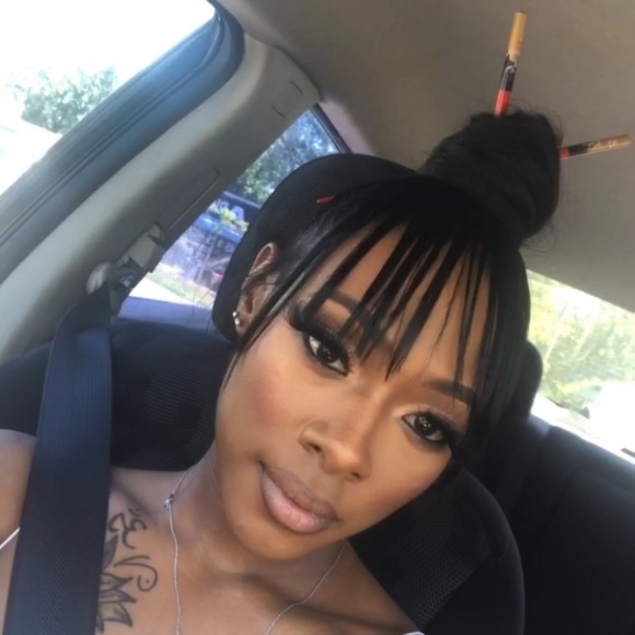 Profile Picture of Dasmine Unique (@dasmineunique) on Poshmark