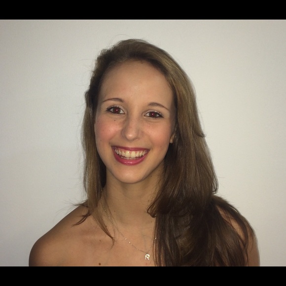 Profile Picture of Rachel Duvivier (@rduvivi) on Poshmark