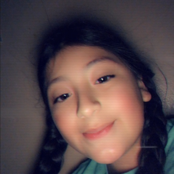 Profile Picture of Marlenne Quevedo (@marlennequvedo) on Poshmark