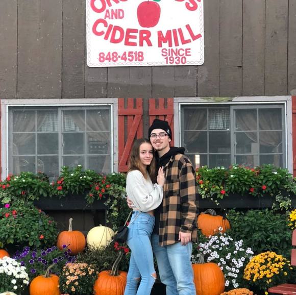 Profile Picture of Joshua Badgley (@joshbadgley) on Poshmark