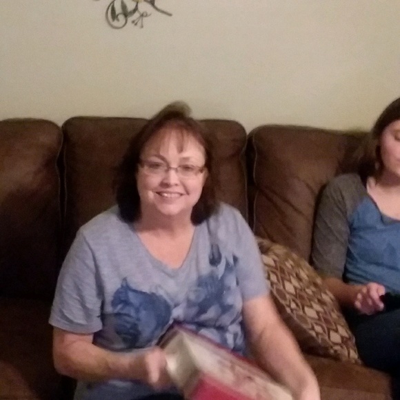 Profile Picture of Joann Bradley (@jbradley59) on Poshmark