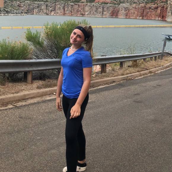 Profile Picture of Julia Jarosinski (@juliajarosinski) on Poshmark