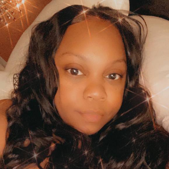 Profile Picture of Irecia Cloyd (@reese926) on Poshmark