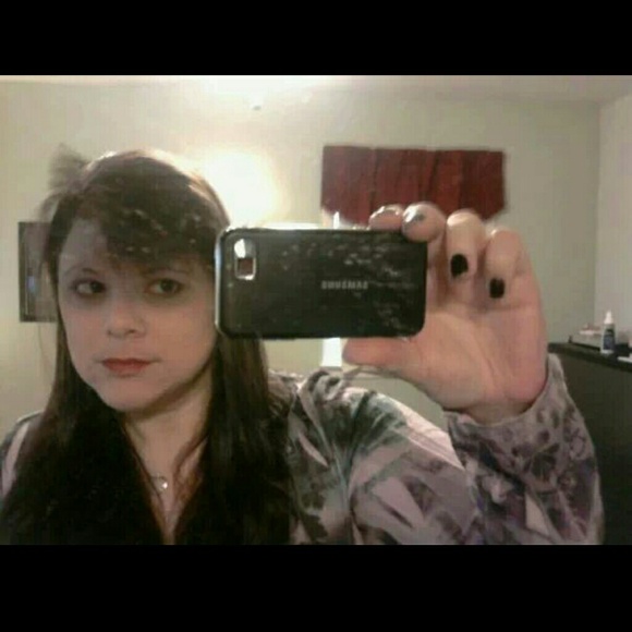 Profile Picture of Tina Fellenstein (@tfelle1971) on Poshmark