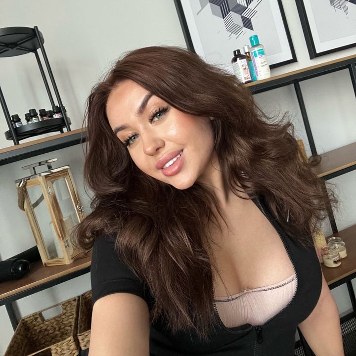 Profile Picture of Alina 🐭 (@alinathisellis) on Tiktok