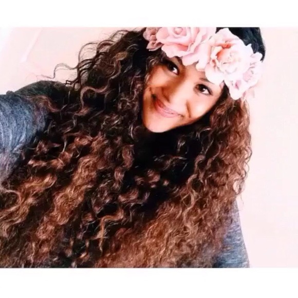 Profile Photo of !kailani Auwae (@simplyfree__) on Poshmark