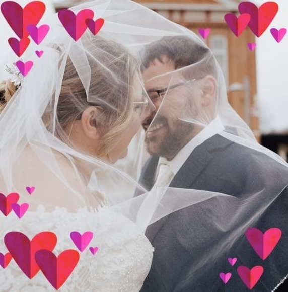 Profile Picture of Olivia Wigand (@oliviawigand) on Poshmark