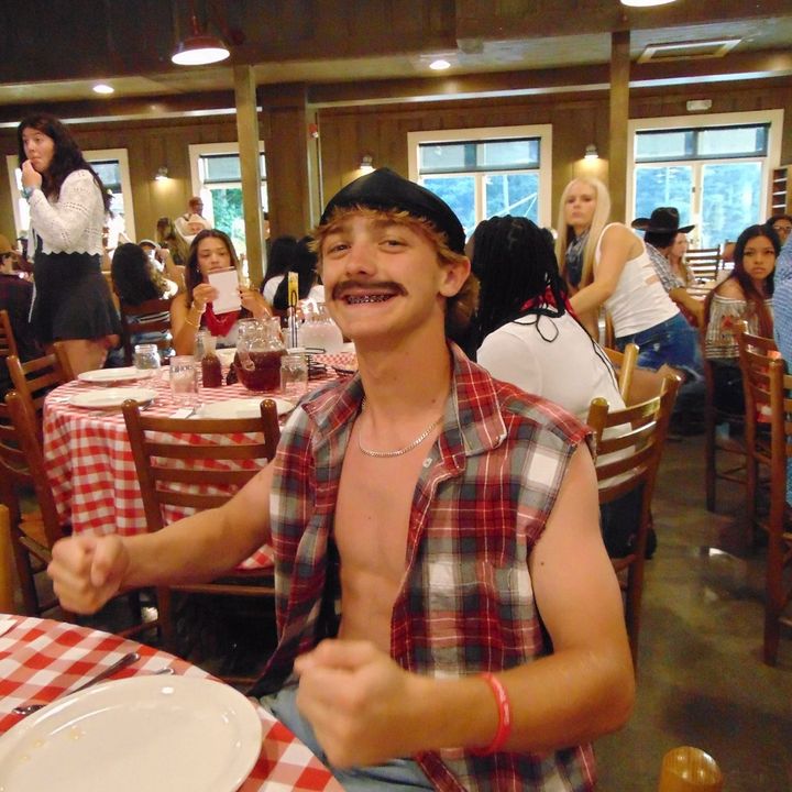 Profile Picture of John Hunter (@johnhunter_22_) on Tiktok