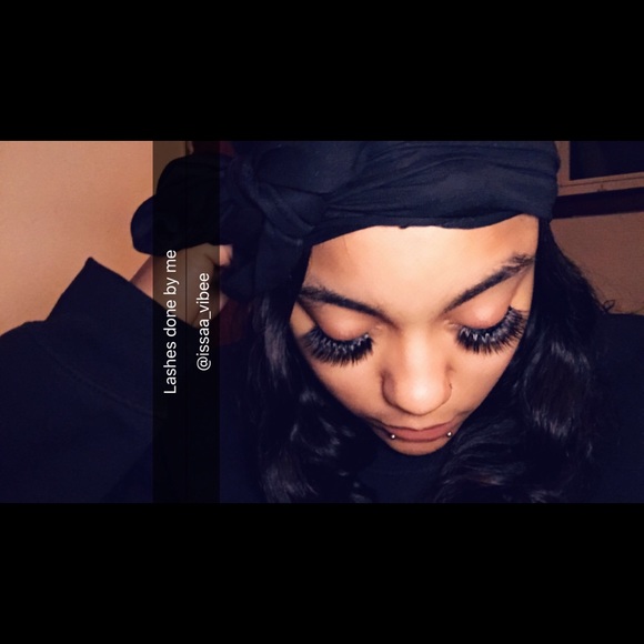 Profile Picture of Jalysa Starks (@jalysa98) on Poshmark