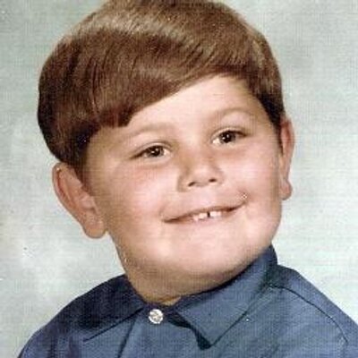 Profile Picture of Dave Goodman (@DaveGoodyComedy) on Twitter