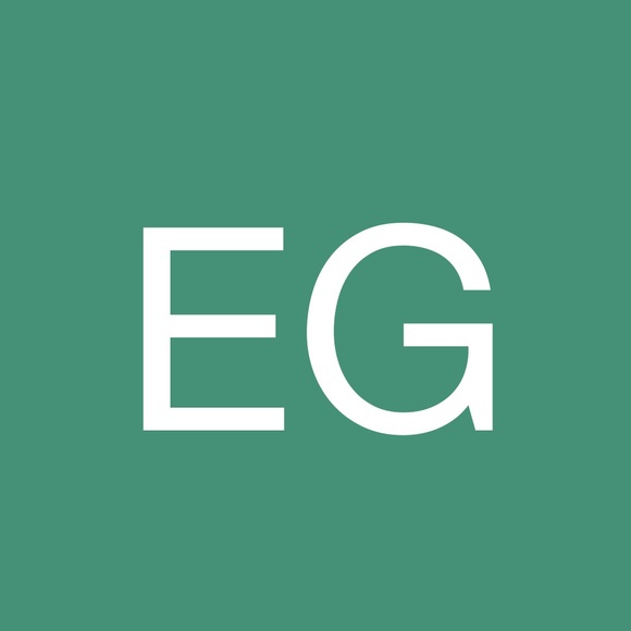 Profile Picture of Emmie Glaab (@emmieleeglaab) on Poshmark