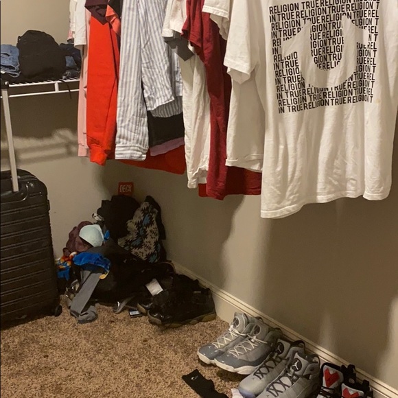 Profile Picture of Jeffery Ard jr. (@jefecorporation) on Poshmark