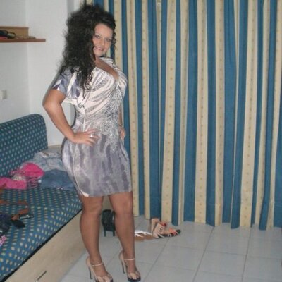 Profile Picture of Gillian Barrett (@dramaqueen568) on Twitter