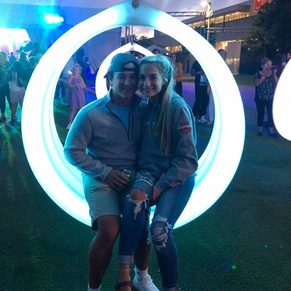 Profile Picture of Sean Hess (@seanhess) on Poshmark