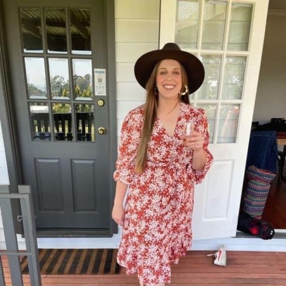 Profile Picture of Carly Murray (@carlymurray707) on Poshmark