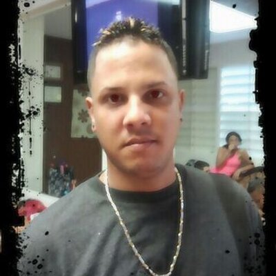 Profile Picture of Nestor Calderon (@titobarber01) on Twitter