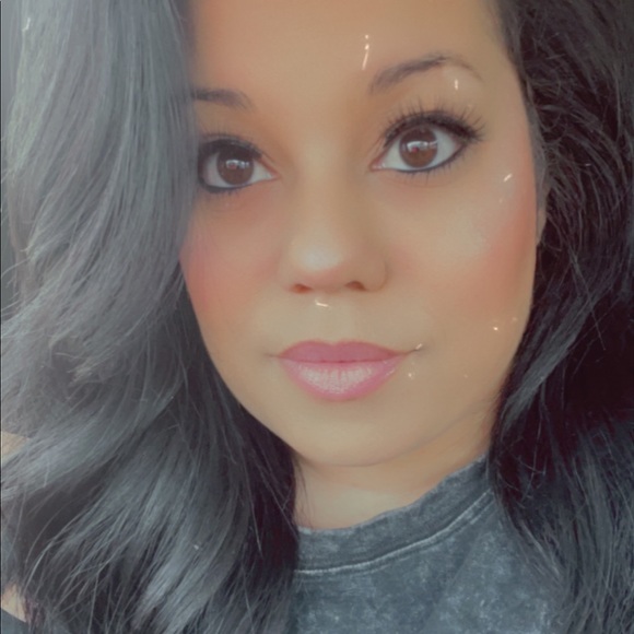 Profile Picture of Brittany Lafayette (@blafayette) on Poshmark