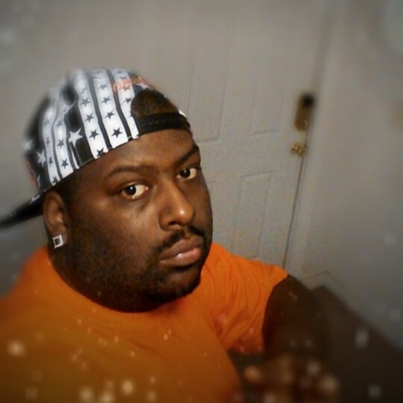 Profile Picture of Kevin Williams (@kevinwilliam377) on Poshmark