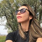 Profile Picture of Adriana Andrade (@adrianavinhaes) on Instagram