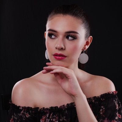 Profile Picture of Nicole Maines Source (@NicoleSource) on Twitter