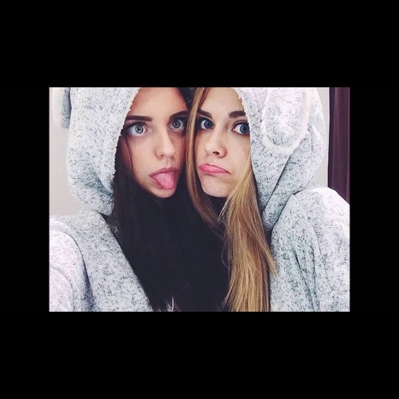 Profile Picture of Mery Canessa (@merycanessa) on Poshmark