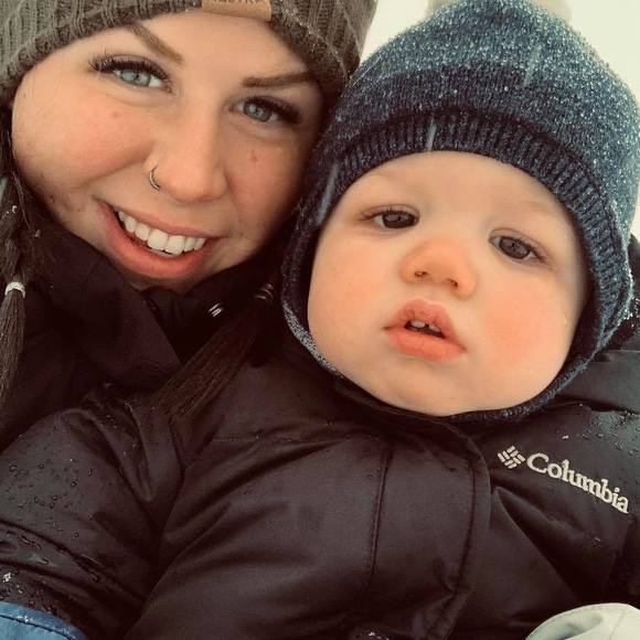 Profile Picture of Taylor Eckert (@tayloreckert645) on Poshmark