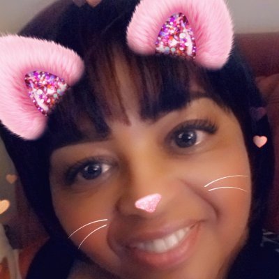 Profile Picture of Laura Keene (@LauraKe11112690) on Twitter
