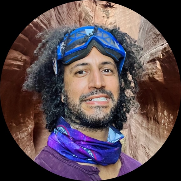 Profile Picture of Mohamed Mansour (@mohamedsmansour) on Poshmark