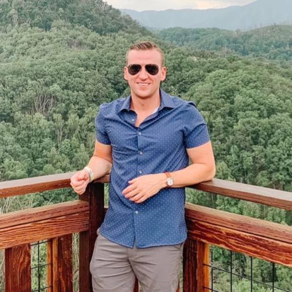 Justin Veillon - Poshmark Profile Picture of Justin Veillon (@jveillon) on Poshmark