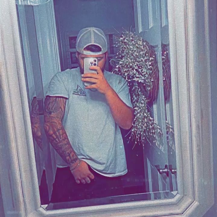 Profile Picture of Nicholas Murray (@nicholasmurray18) on Tiktok