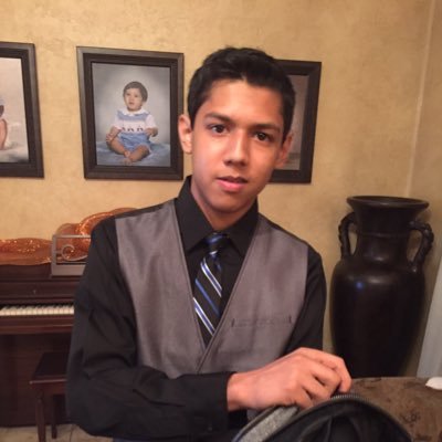 Profile Picture of cesar posada (@Cesar_i_posada) on Twitter