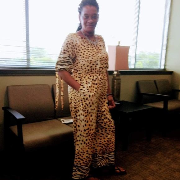 Profile Picture of Veronica Bryant (@vbryant2293) on Poshmark