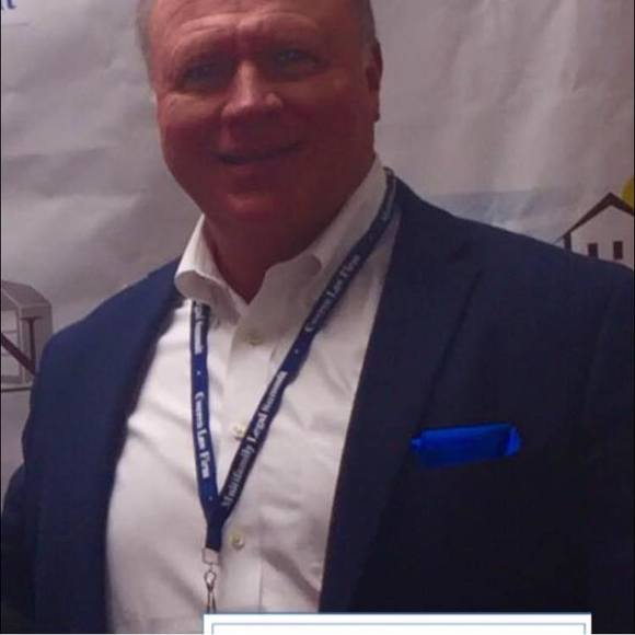 Profile Picture of Scott Bennett (@scottb968) on Poshmark