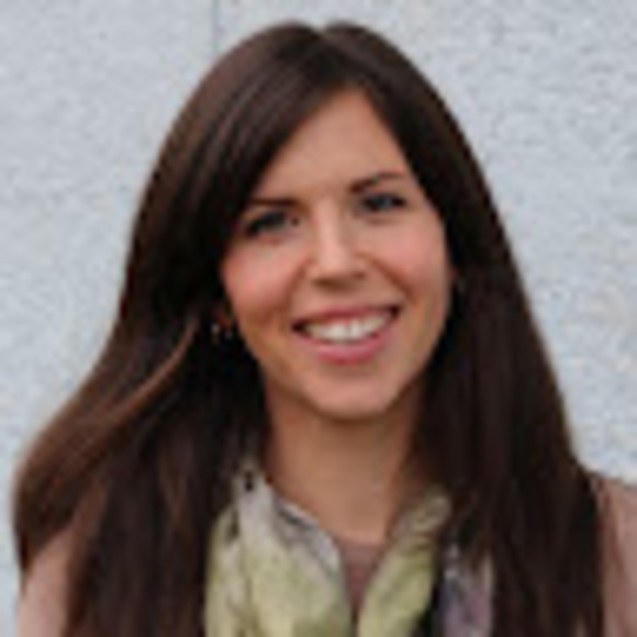 Profile Picture of Amy Rolfsen (@amyrolfsen) on Poshmark