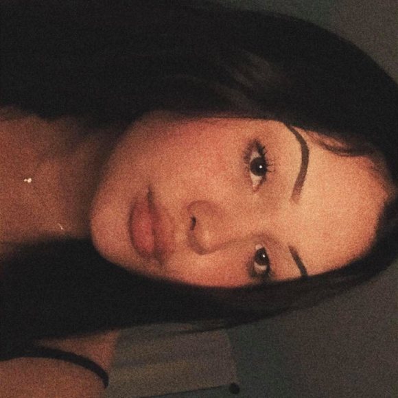 Profile Picture of Sofia Samsonova-schenk (@sofi_sparkles) on Poshmark