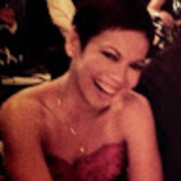 Lia Subianto - Poshmark Profile Picture of Lia Subianto (@armeilia) on Poshmark