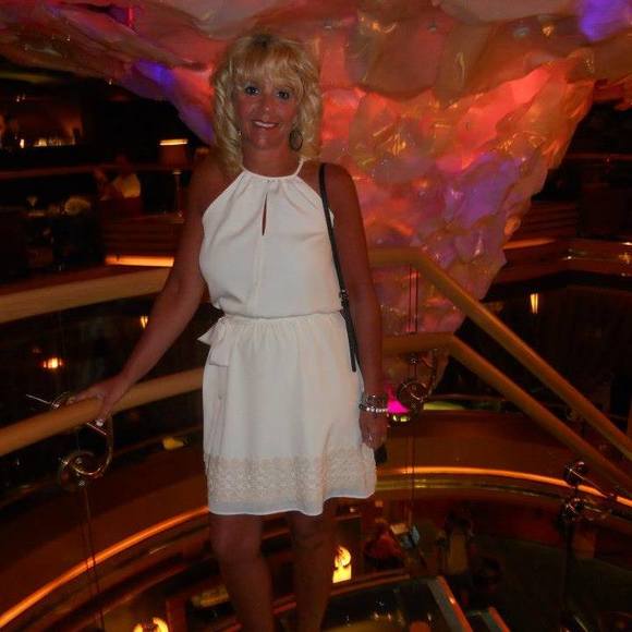 Profile Picture of Tina Lanctot (@lanctot04) on Poshmark
