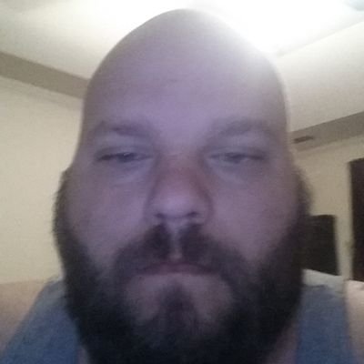 Profile Picture of Poker Rob (@strode_robert) on Twitter