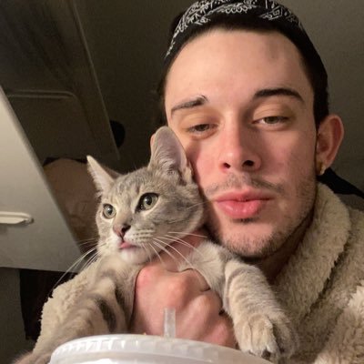 Profile Picture of T A N N E R (@Burgess22Tanner) on Twitter