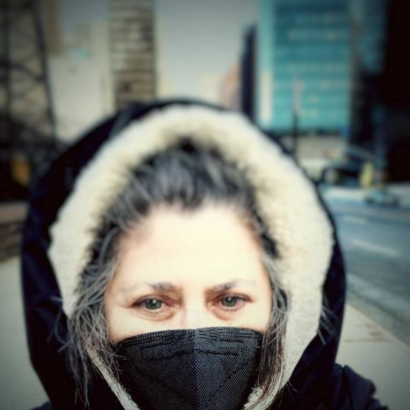 Profile Picture of Robin Beard (@robin_beard) on Poshmark