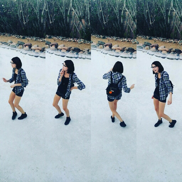 Profile Picture of Stefanie Matthews (@stefmatthews) on Poshmark