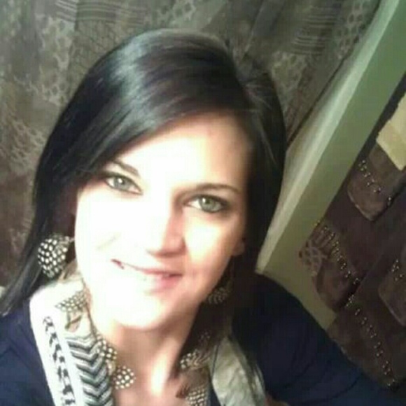 Profile Picture of Kaci Shelinbarger (@kc_skull106) on Poshmark