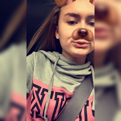 Profile Picture of Shirley Starling (@xX_Shirley_Xx) on Twitter