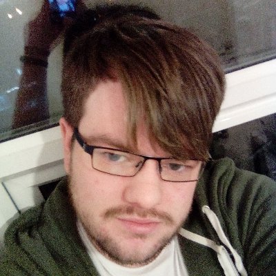 Profile Picture of Gary Watts 🌹#wearamask  🇬🇧 (@glitch_walker) on Twitter