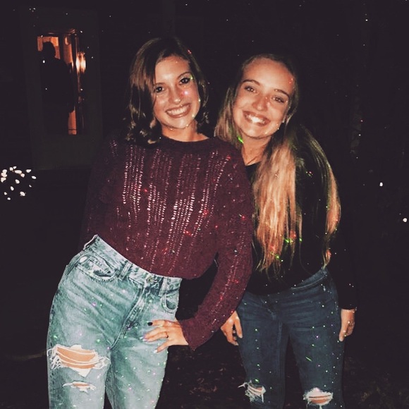 Profile Picture of Lilli Grimmett (@lilligrimmett) on Poshmark